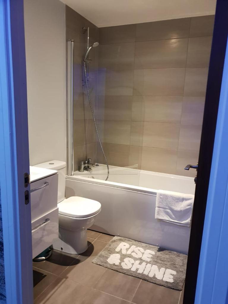 Luxury 9Ine Beautiful Bull Ring Apartment Free Parking Birmingham Exterior foto